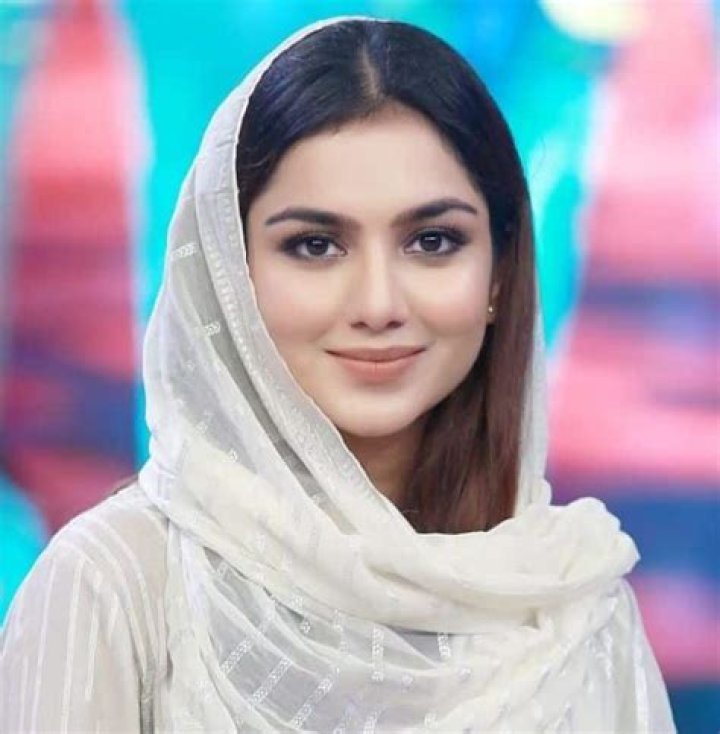 
Aamir Liaquat Hussain Height, Weight, Net Worth, Age, Birthday, Wikipedia, Who, Nationality, Biography 