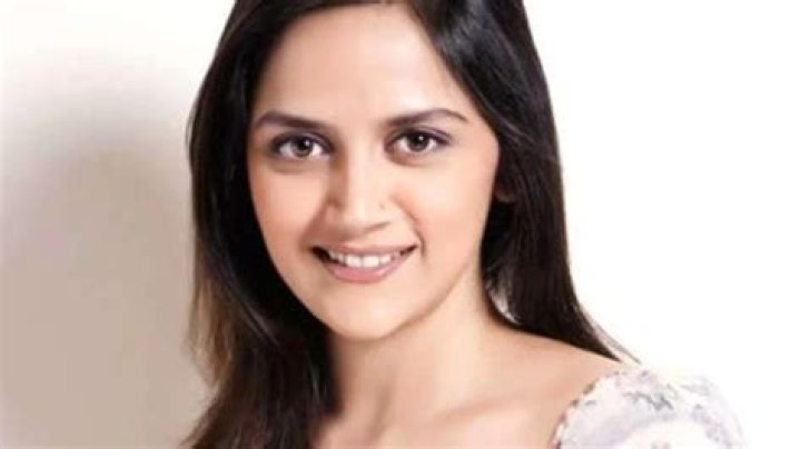Ahana Deol Height, Weight, Net Worth, Age, Birthday, Wikipedia, Who, Nationality, Biography