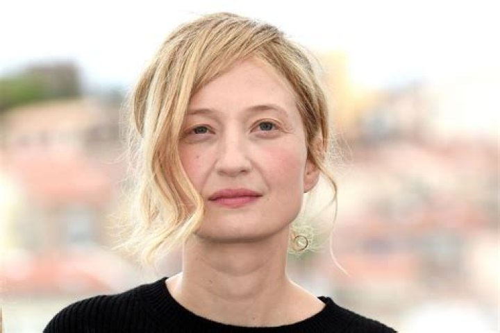 Alba Rohrwacher Height, Weight, Net Worth, Age, Birthday, Wikipedia, Who, Nationality, Biography