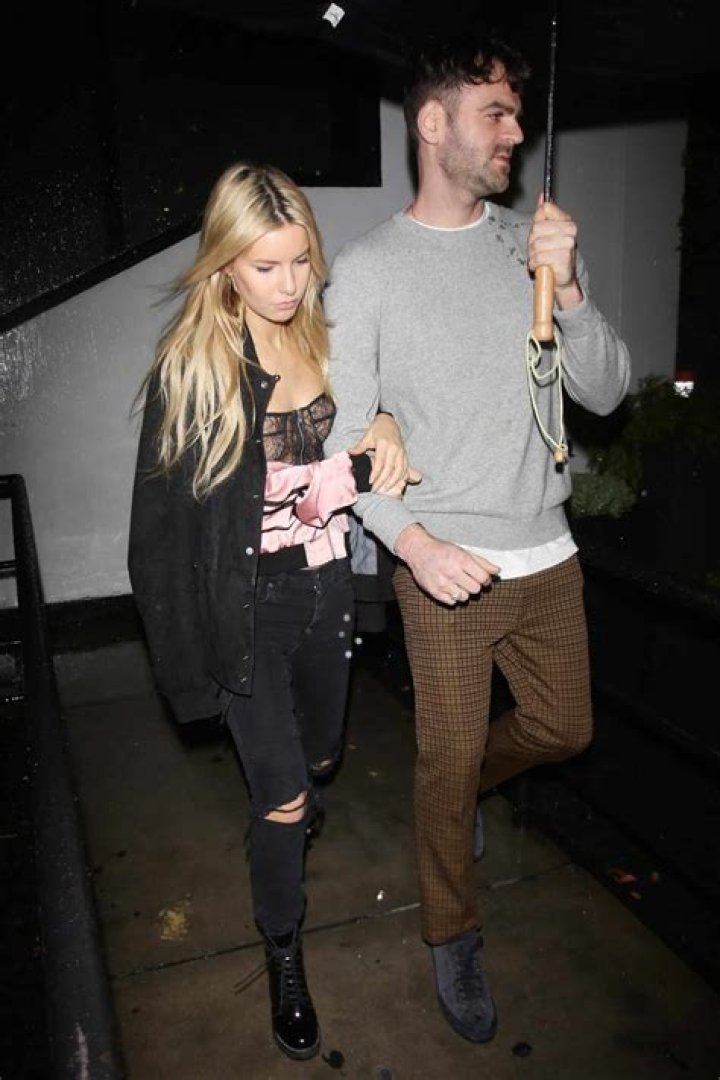 
Alex Chainsmokers Girlfriend: Did He Cheat On Katelyn Byrd? 