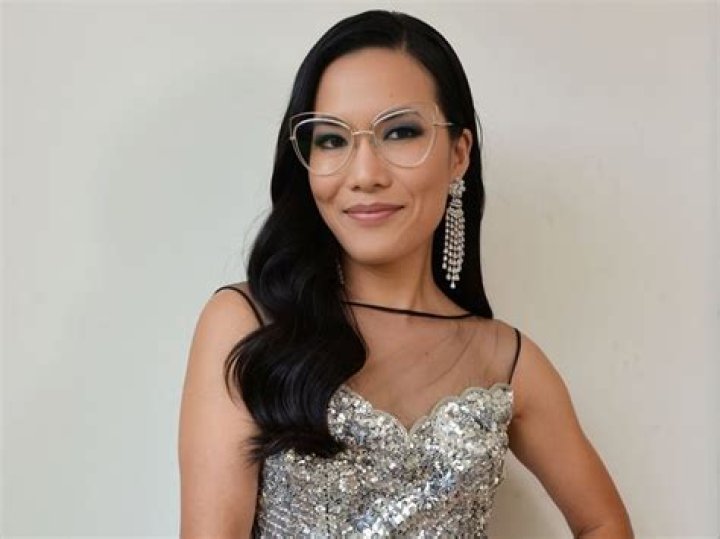 Ali Wong Height, Weight, Net Worth, Age, Birthday, Wikipedia, Who, Nationality, Biography