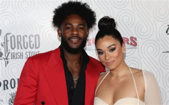 Aljamain Sterling Wife 2022 – Is He Married To Rebecca Cruz? Children And Parents Ethnicity