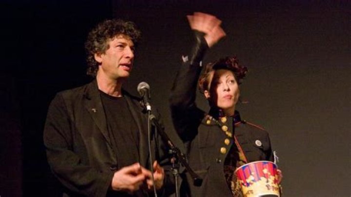 Amanda Palmer Racist And Transphobia Controversies- Did She Fake Suicide?