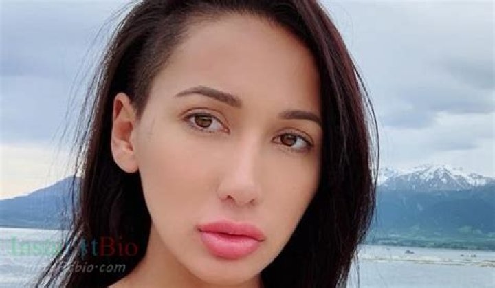 Amia Miley Height, Weight, Net Worth, Age, Birthday, Wikipedia, Who, Nationality, Biography