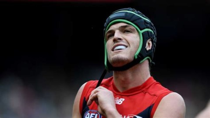 
Angus Brayshaw Height, Weight, Net Worth, Age, Birthday, Wikipedia, Who, Nationality, Biography 