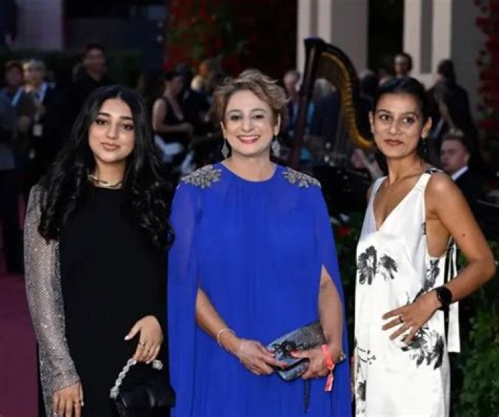 
Anisah Khan Height, Weight, Net Worth, Age, Birthday, Wikipedia, Who, Nationality, Biography 