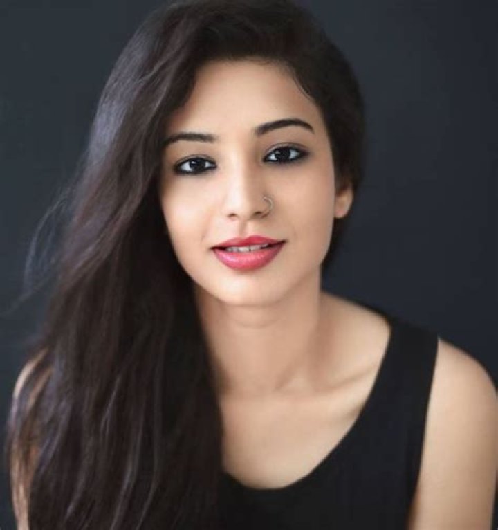 
Anjali Barot Height, Weight, Net Worth, Age, Birthday, Wikipedia, Who, Nationality, Biography 