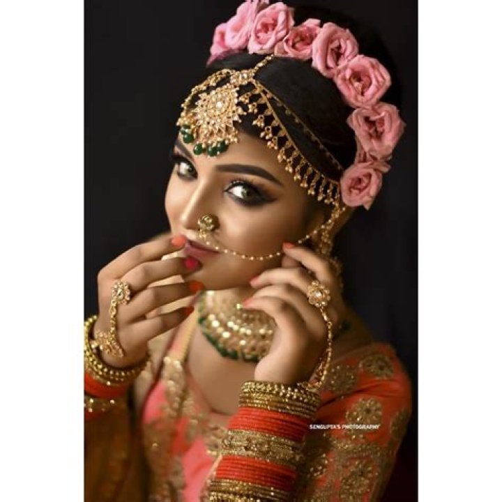 
Anukriti Pandey Height, Weight, Net Worth, Age, Birthday, Wikipedia, Who, Nationality, Biography 