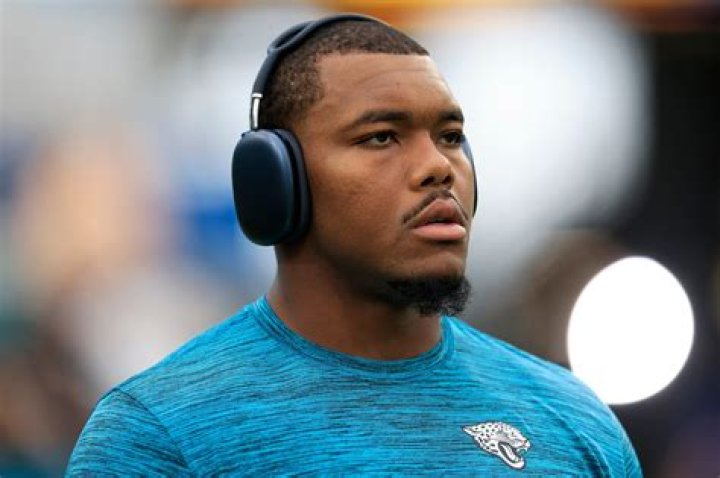 
Are Defensive End Travon Walker And Running Back Kenneth Walker Brothers? 