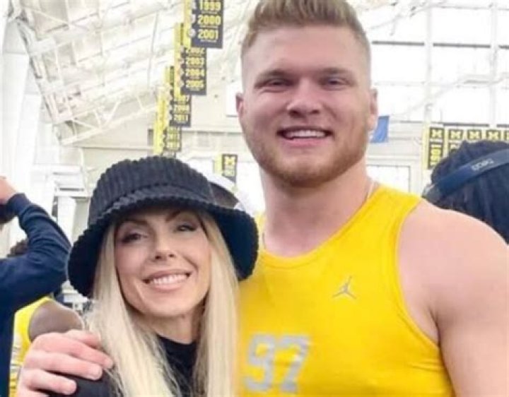 Asa Hutchinson Height, Weight, Net Worth, Age, Birthday, Wikipedia, Who, Nationality, Biography