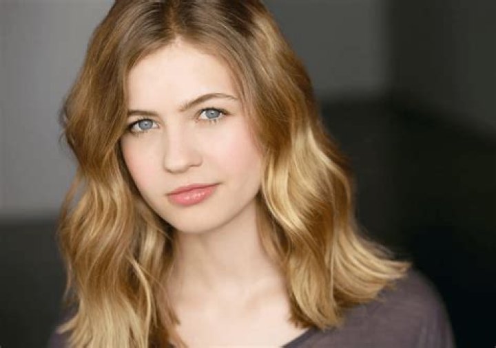 
Ashley Newman Height, Weight, Net Worth, Age, Birthday, Wikipedia, Who, Nationality, Biography 