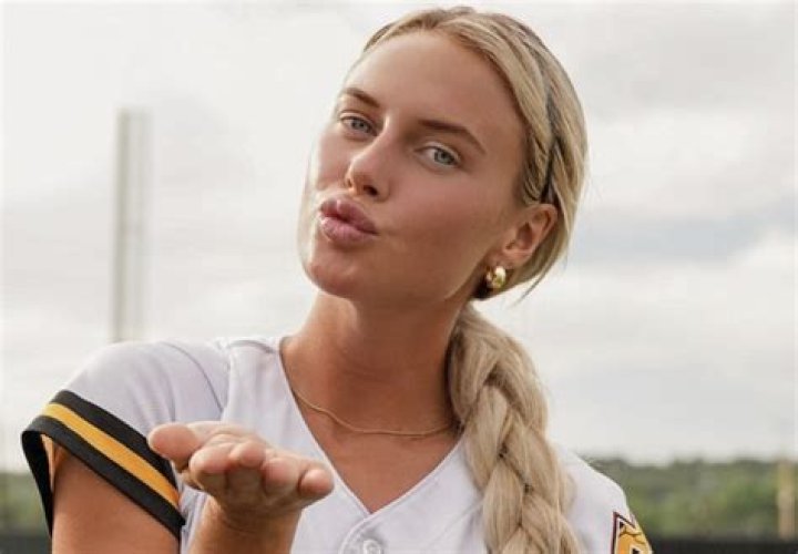 Benjamin Watson Wife Kirsten Watson Was A Softball Player And Mother Of Seven Kids