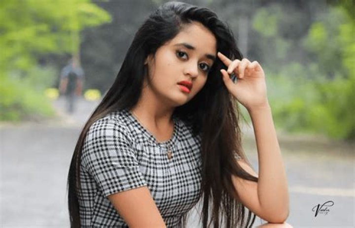
Bindass Kavya Height, Weight, Net Worth, Age, Wiki, Who, Instagram, Biography 