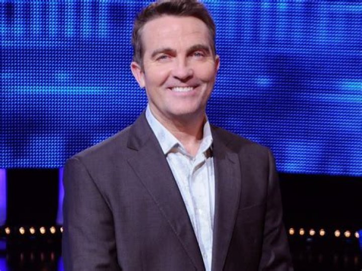 Bradley Walsh Height, Weight, Net Worth, Age, Birthday, Wikipedia, Who, Nationality, Biography