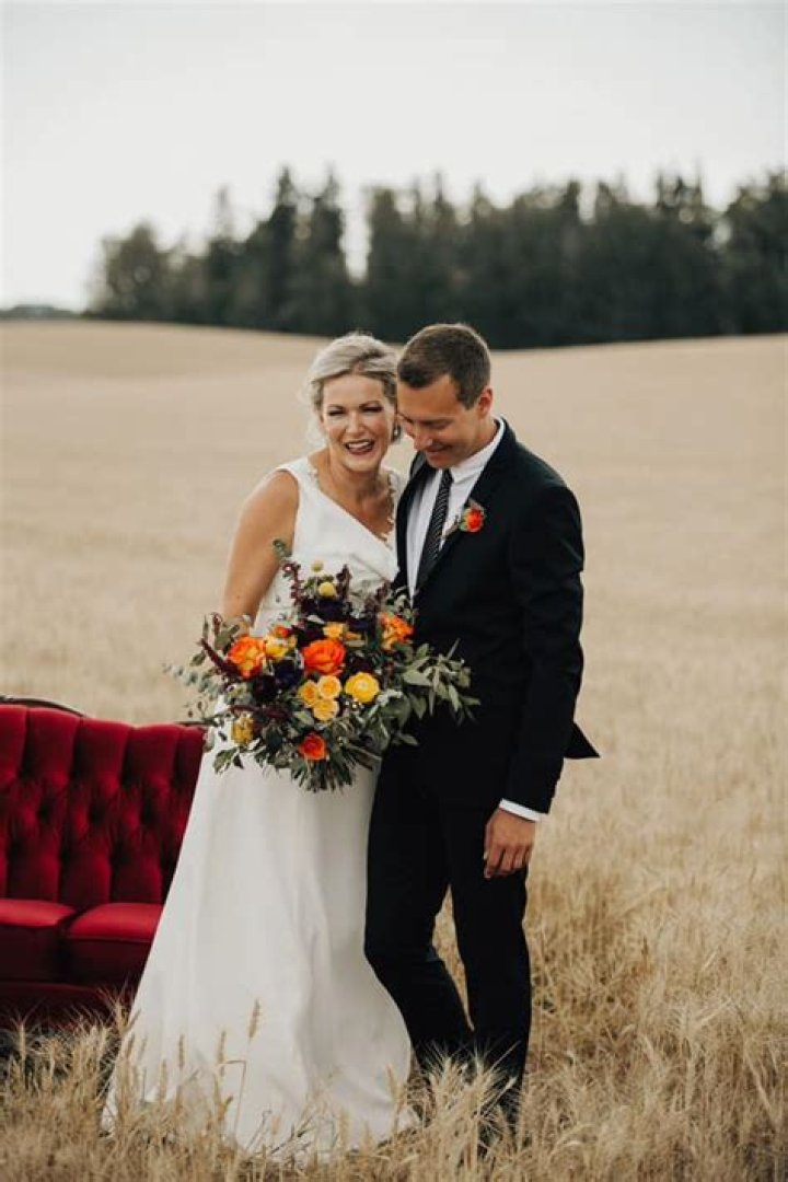 
Brendan Bottcher And Wife Bobbie Sauder Wedding Pictures Are Stunning 