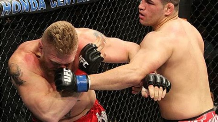 Cain Velasquez Height, Weight, Net Worth, Age, Birthday, Wikipedia, Who, Nationality, Biography