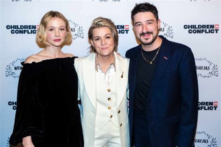 
Carey Mulligan on Powerful Visit to Ukraine: You ‘See Your Own Family in These Families’ 