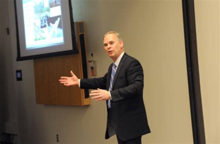 
Cedric Leighton Age, Birthday, Wikipedia, Who, Nationality, Biography 