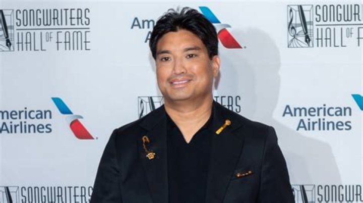 
Chad Hugo Height, Weight, Net Worth, Age, Birthday, Wikipedia, Who, Nationality, Biography 