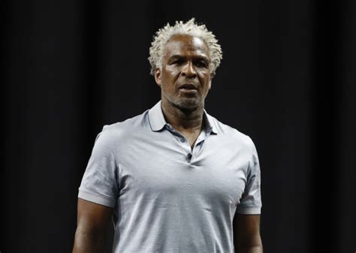 Charles Oakley Height, Weight, Net Worth, Age, Birthday, Wikipedia, Who, Nationality, Biography