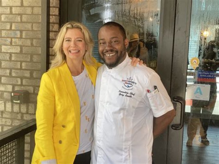 Chef Swap At The Beach Amanda Freitag Kids With Her Husband; Family Ethnicity And Net Worth