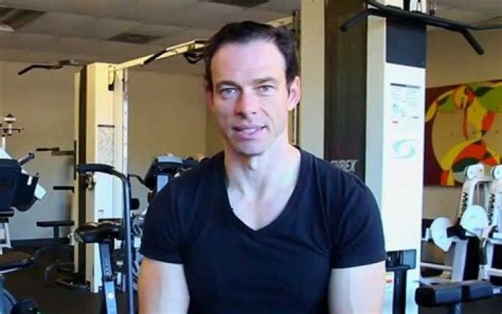 
Christopher Showerman Height, Weight, Net Worth, Age, Birthday, Wikipedia, Who, Nationality, Biography 