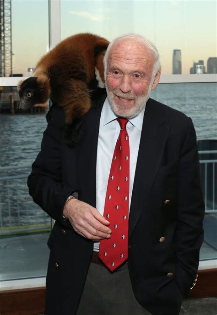 
Cody Simons Height, Weight, Net Worth, Age, Birthday, Wikipedia, Who, Nationality, Biography 