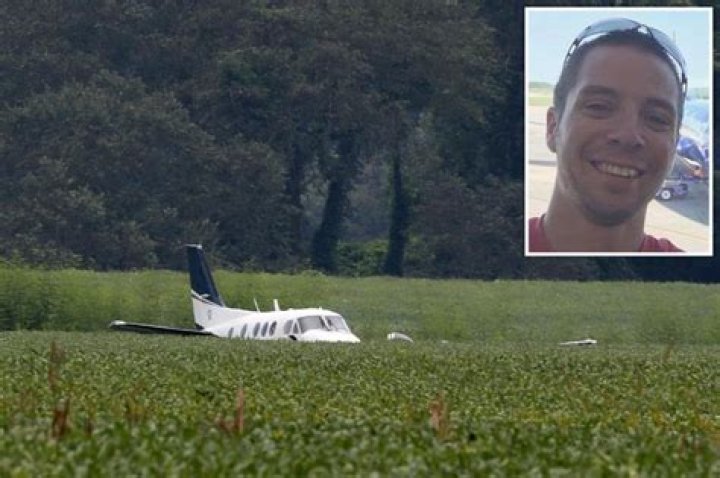 
Cory Patterson, who threatened to crash stolen plane into Walmart, dies in prison 