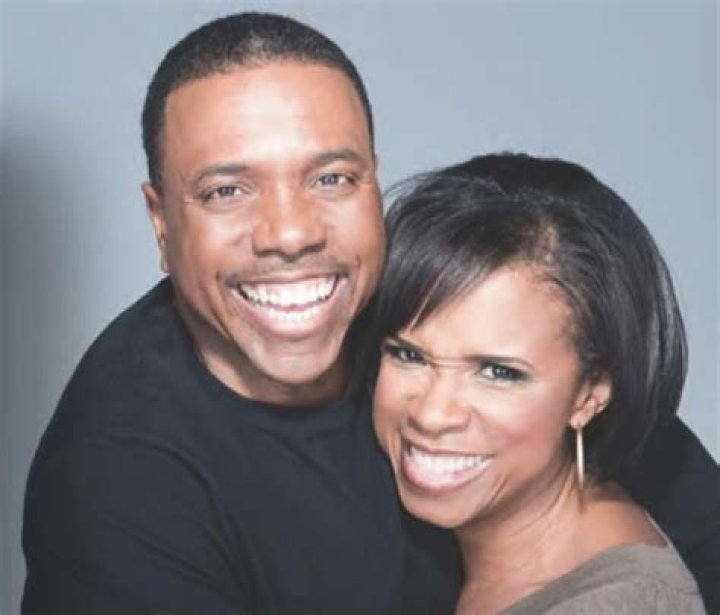 Creflo Dollar Height, Weight, Net Worth, Age, Birthday, Wikipedia, Who, Instagram, Biography