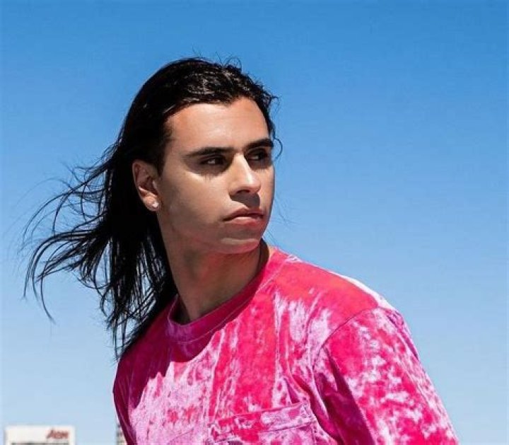 Cyrus Dobre Height, Weight, Net Worth, Age, Wiki, Who, Instagram, Biography