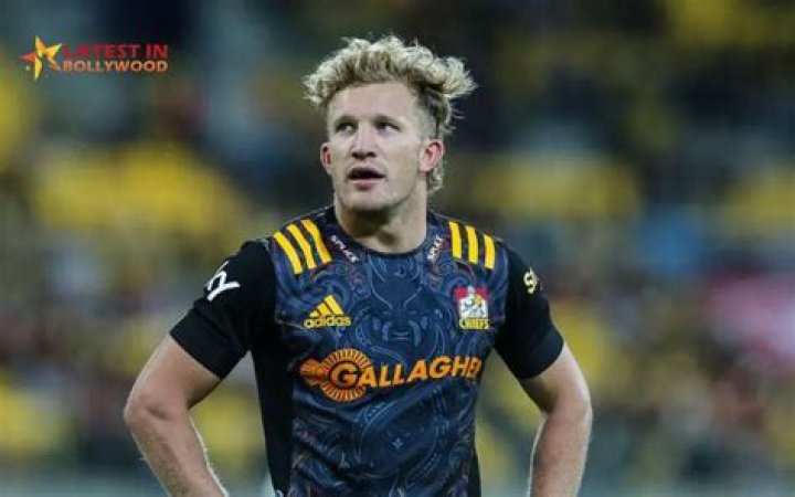 
Damian Mckenzie Partner, Is He Married? Wife Family And Age 