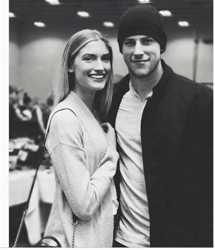 
Danielle Grace Hooper Height, Weight, Net Worth, Age, Birthday, Wikipedia, Who, Nationality, Biography 