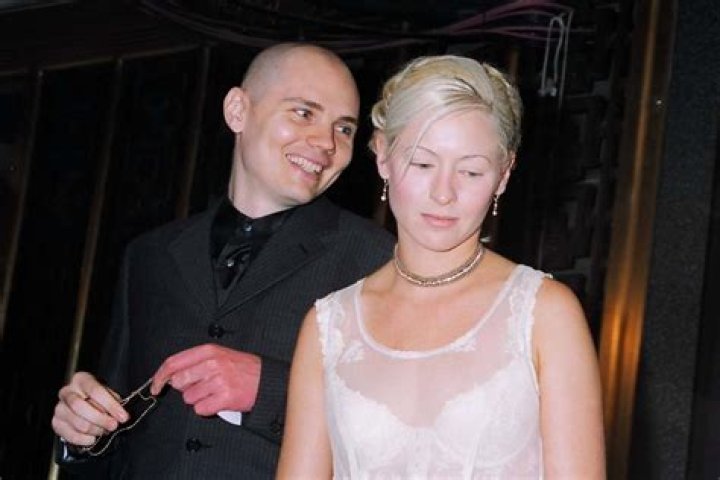 
D’arcy Wretzky Net Worth and 8 Other Facts About The Musician 