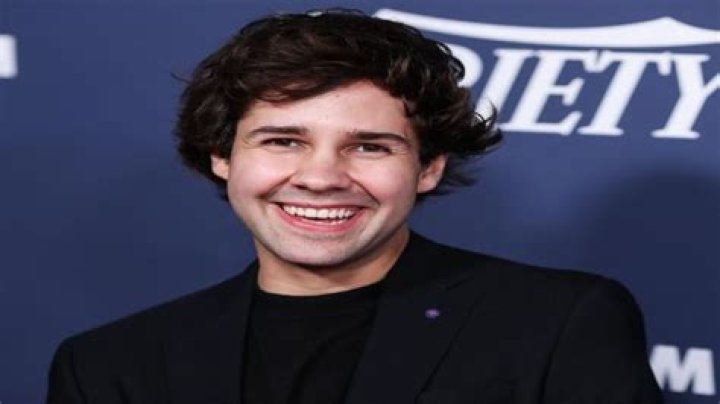 David Dobrik Height, Weight, Net Worth, Age, Birthday, Wikipedia, Who, Instagram, Biography
