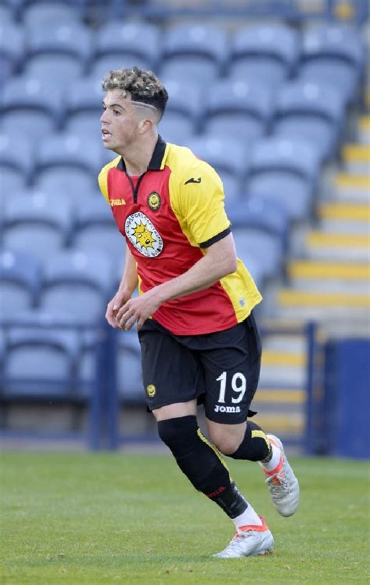 
Declan Farmer Height, Weight, Net Worth, Age, Birthday, Wikipedia, Who, Nationality, Biography 