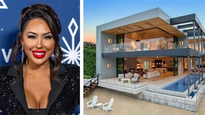 Did Kayla Cardona Have Plastic Surgery? Selling OC Star Lips And Face Confuses The Viewers