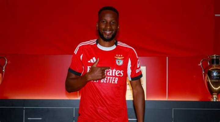 
Dodi Lukebakio Height, Weight, Net Worth, Age, Birthday, Wikipedia, Who, Instagram, Biography 