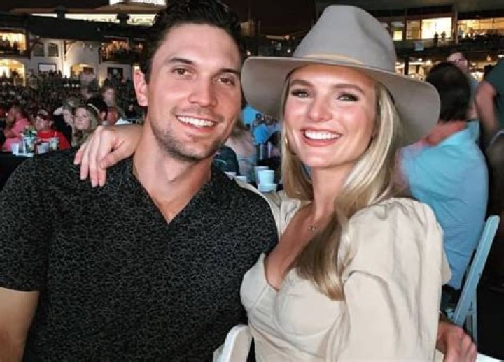 Does Adam Frazier Have A Wife? His Relationship Status Explored