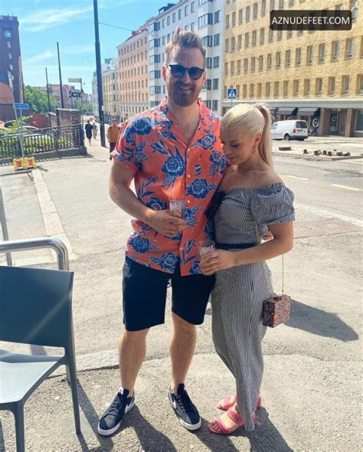 Does Ilona Chevakova Have A Boyfriend? Meet Her On Instagram