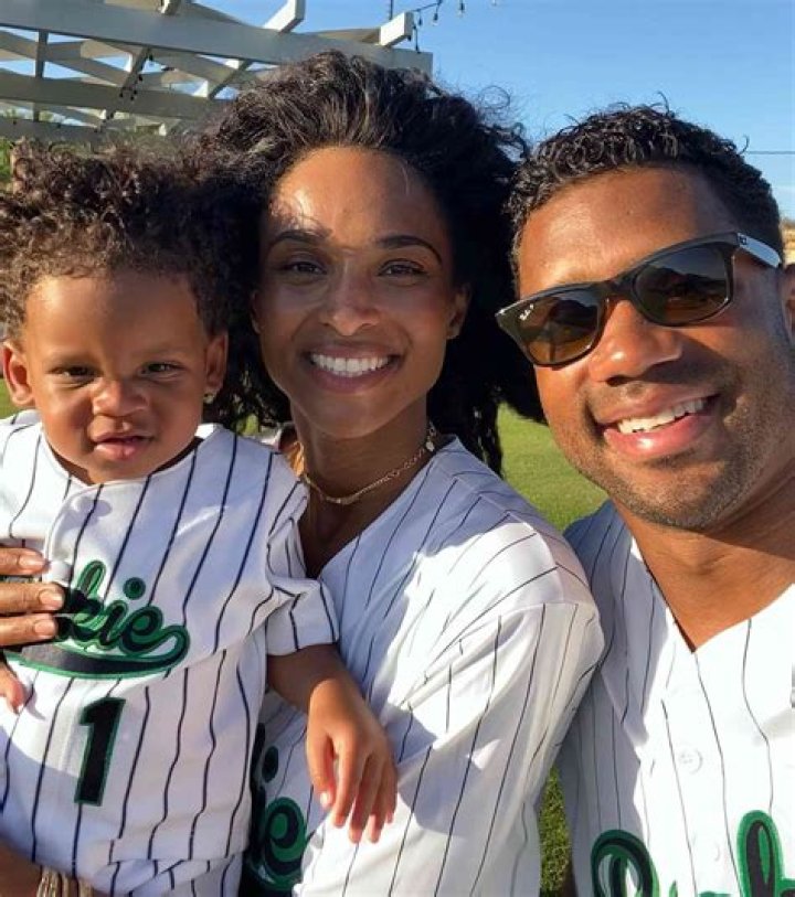 
Does Russell Wilson Have Kids? 