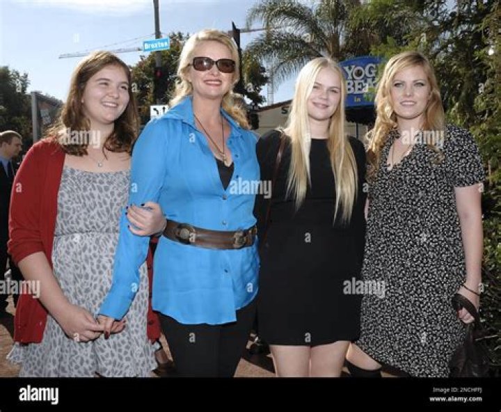 Donna Strickland Height, Weight, Net Worth, Age, Birthday, Wikipedia, Who, Instagram, Biography