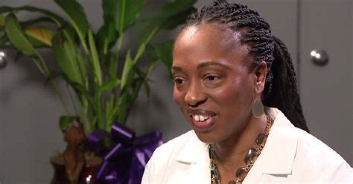 Dr Ngozi Ezike Height, Weight, Net Worth, Age, Birthday, Wikipedia, Who, Instagram, Biography