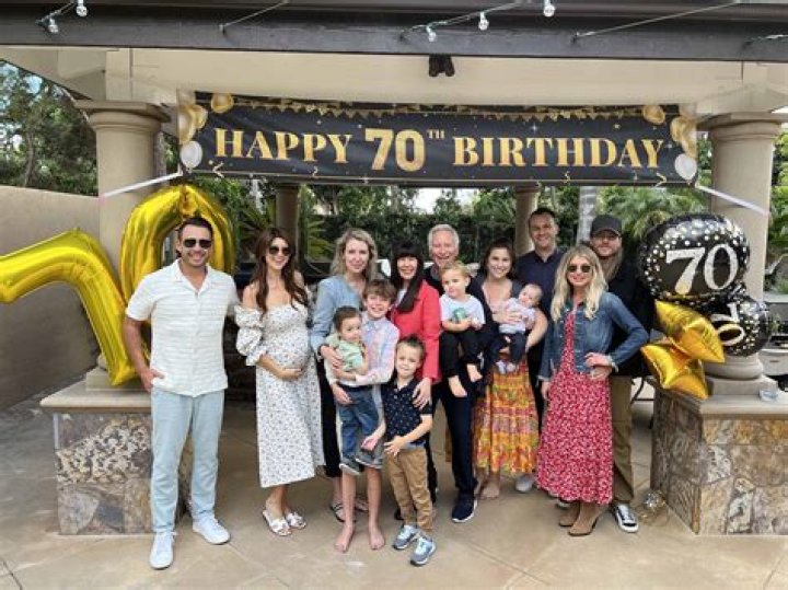 Drake Hogestyn Height, Weight, Net Worth, Age, Birthday, Wikipedia, Who, Instagram, Biography