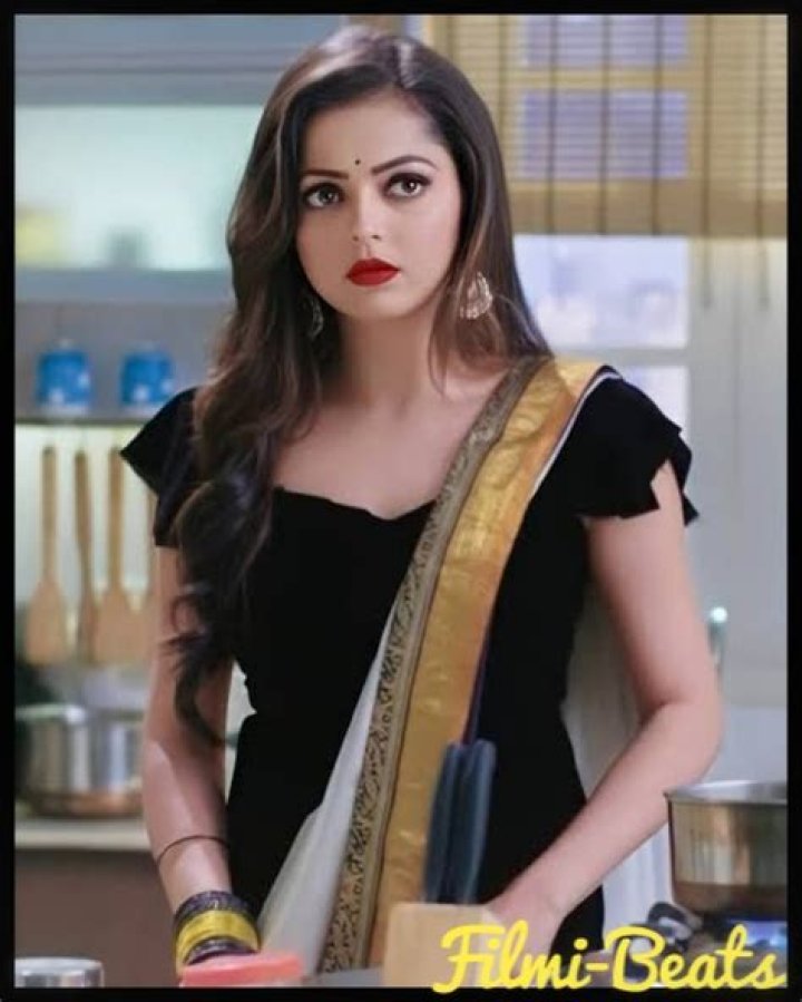 
Drashti Dhami Height, Weight, Net Worth, Age, Birthday, Wikipedia, Who, Nationality, Biography 