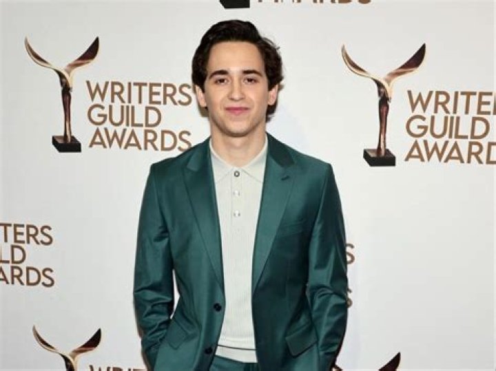 Drew Hernandez Height, Weight, Net Worth, Age, Birthday, Wikipedia, Who, Nationality, Biography