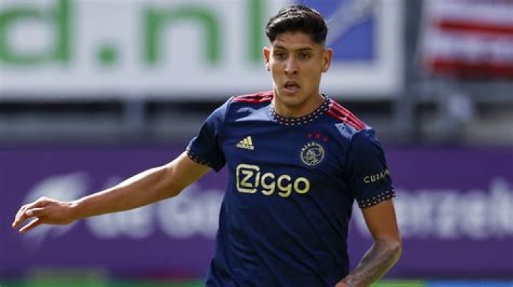 
Edson Alvarez Tells Ajax He Wants To Move After €50m Chelsea Bid 