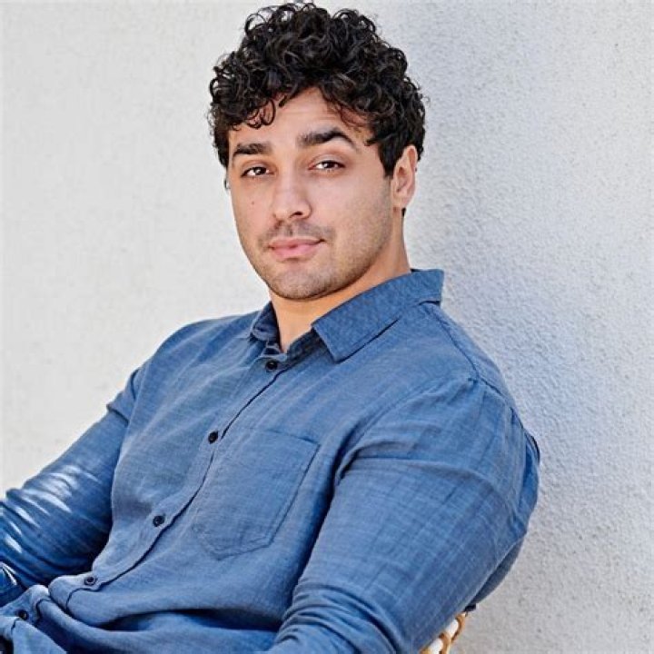 EJ Bonilla Height, Weight, Net Worth, Age, Birthday, Wikipedia, Who, Nationality, Biography