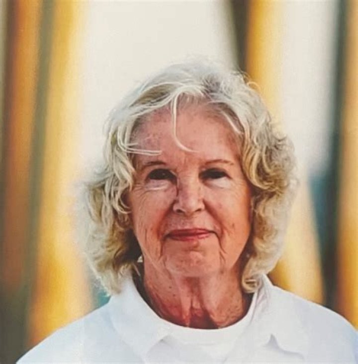 Emily Bayless Height, Weight, Net Worth, Age, Birthday, Wikipedia, Who, Nationality, Biography