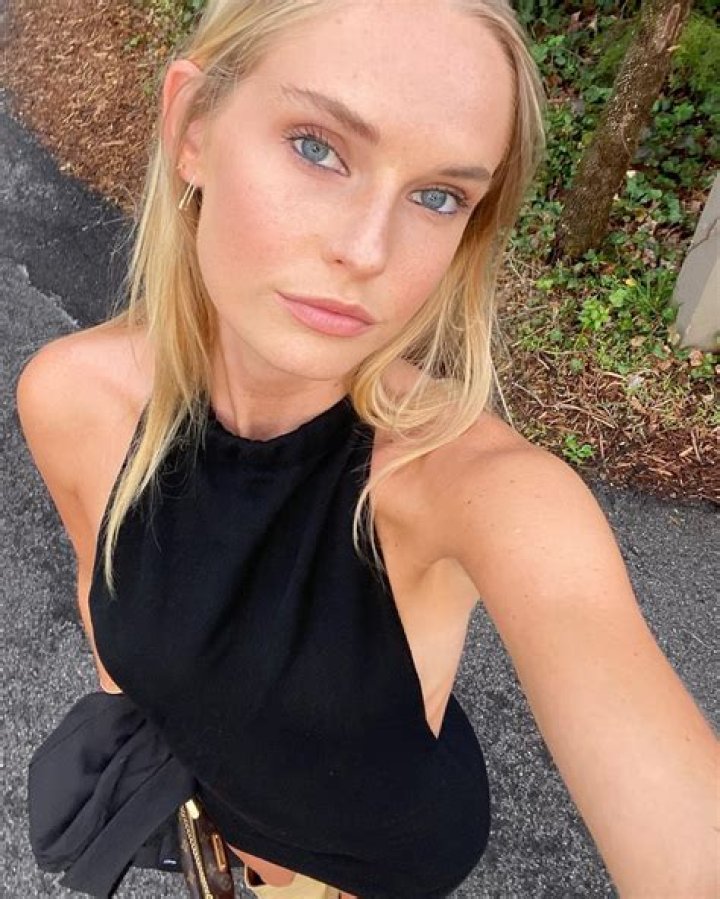 
Emma DeLury Height, Weight, Net Worth, Age, Birthday, Wikipedia, Who, Nationality, Biography 