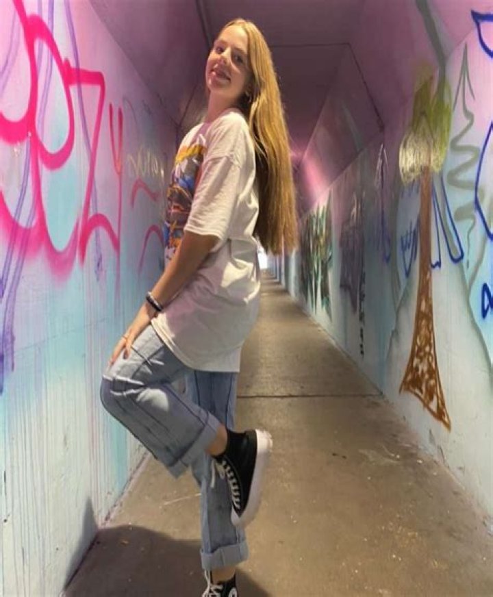 
Emmi Butler Height, Weight, Net Worth, Age, Birthday, Wikipedia, Who, Nationality, Biography 